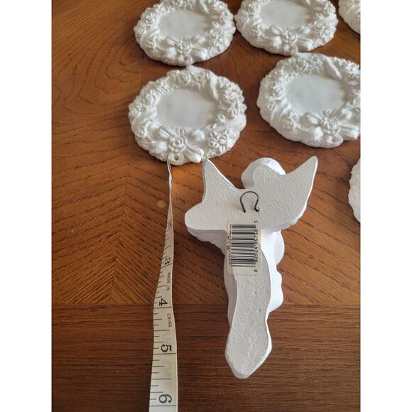 Creative ready to paint Crafts White Ceramic Christmas Wreath Cherub Pottery - Picture 8 of 8